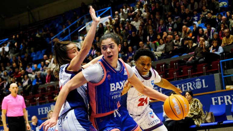 Liga femenina Baxi Ferrol contra Lointek Gernika